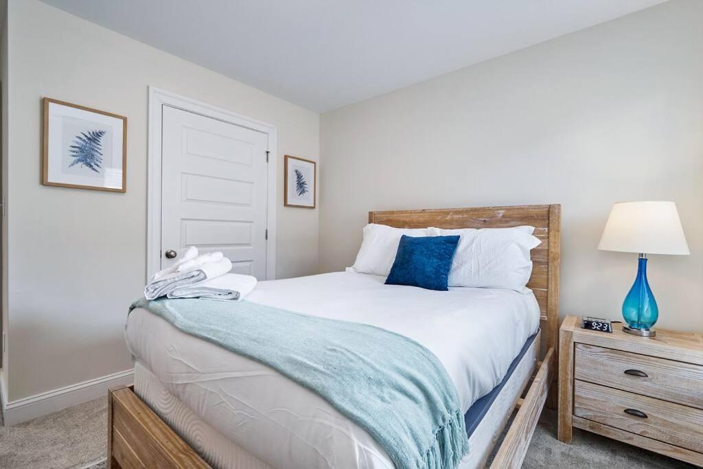 Luxurious Alberta Beach House W/ Historical Detail Hampton Bagian luar foto