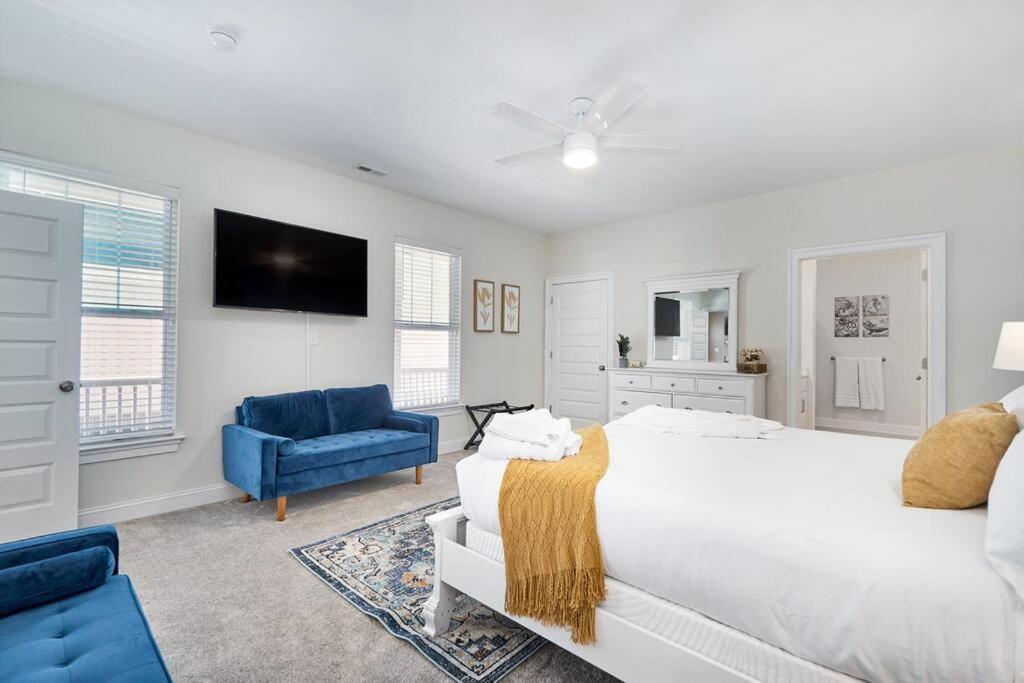 Luxurious Alberta Beach House W/ Historical Detail Hampton Bagian luar foto